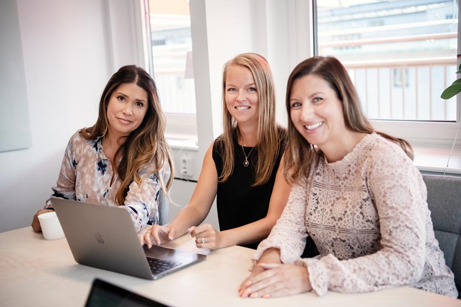 CFO Recruitment: Specializing in high-quality Business Controlling profiles with an expert finance network for top-tier consulting solutions.